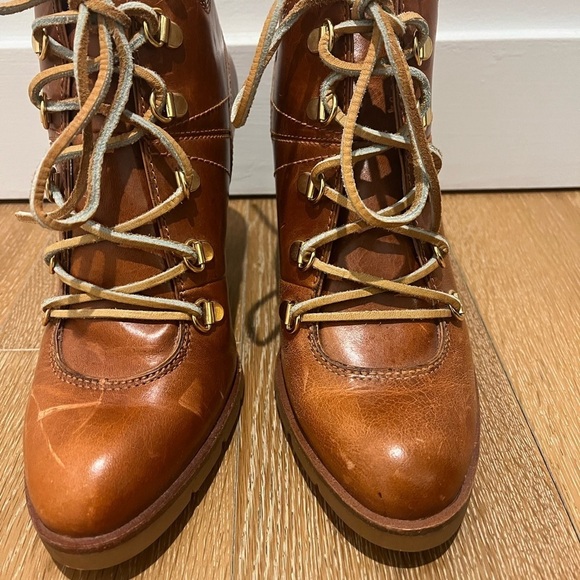 Gently worn Michael Kors lace up heeled boots size 9M upper leather - Picture 11 of 16